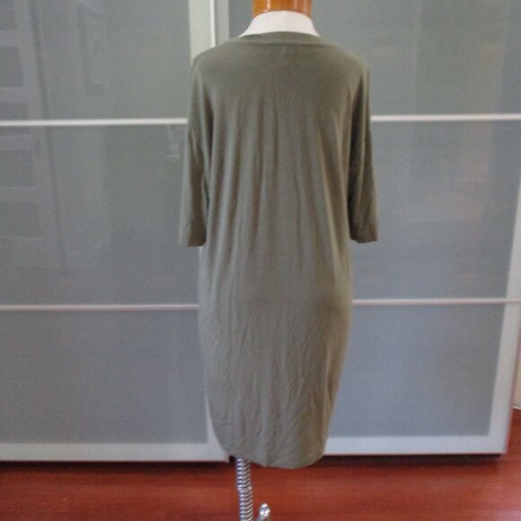 Love Moschino Short Sleeve Olive Green Jersey T-shirt Shift Dress - Picture 4 of 7